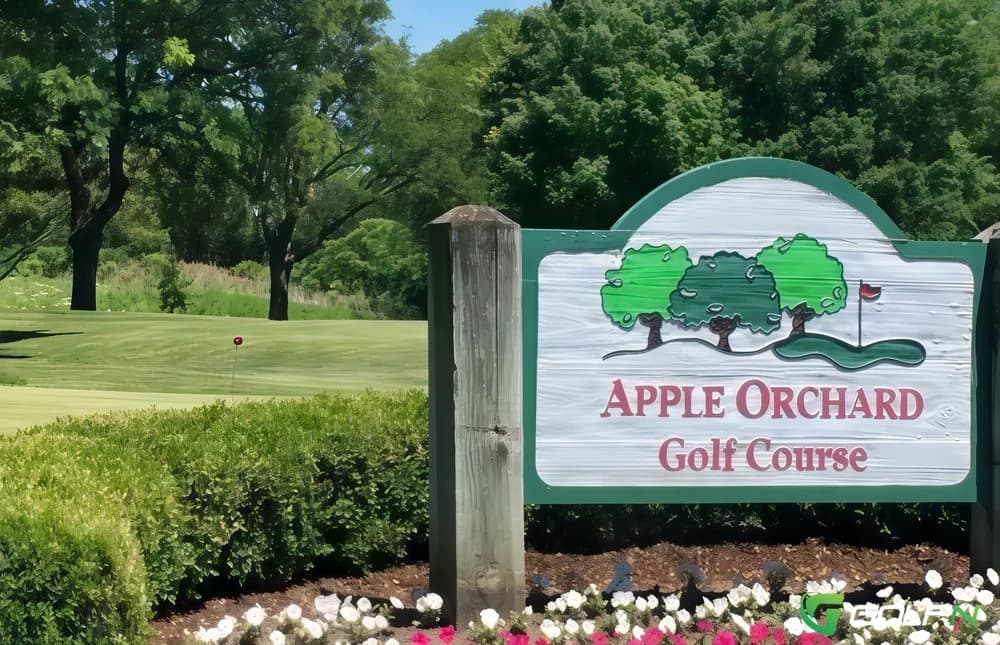 Apple Orchard Golf Course in Bartlett, Illinois — public, 9-hole golf course, designed by David Gill