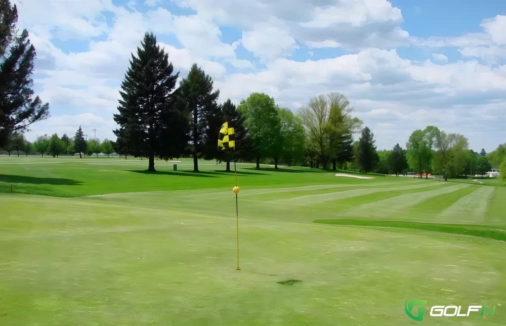 Riverview Golf Club in New Cumberland, Pennsylvania — semi-private, 9-hole golf course, designed by Royce Hewitt (1959)