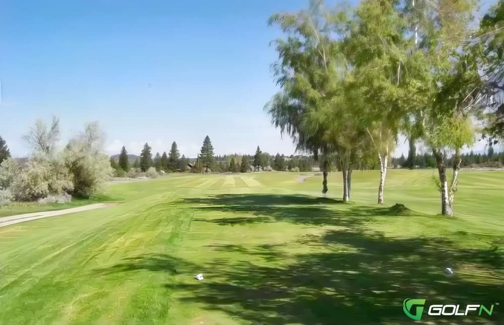 Scottish Links - Lake Shastina Golf Resort in Weed, California — resort, 27-hole golf course, designed by Robert Trent Jones, Sr. (1973)