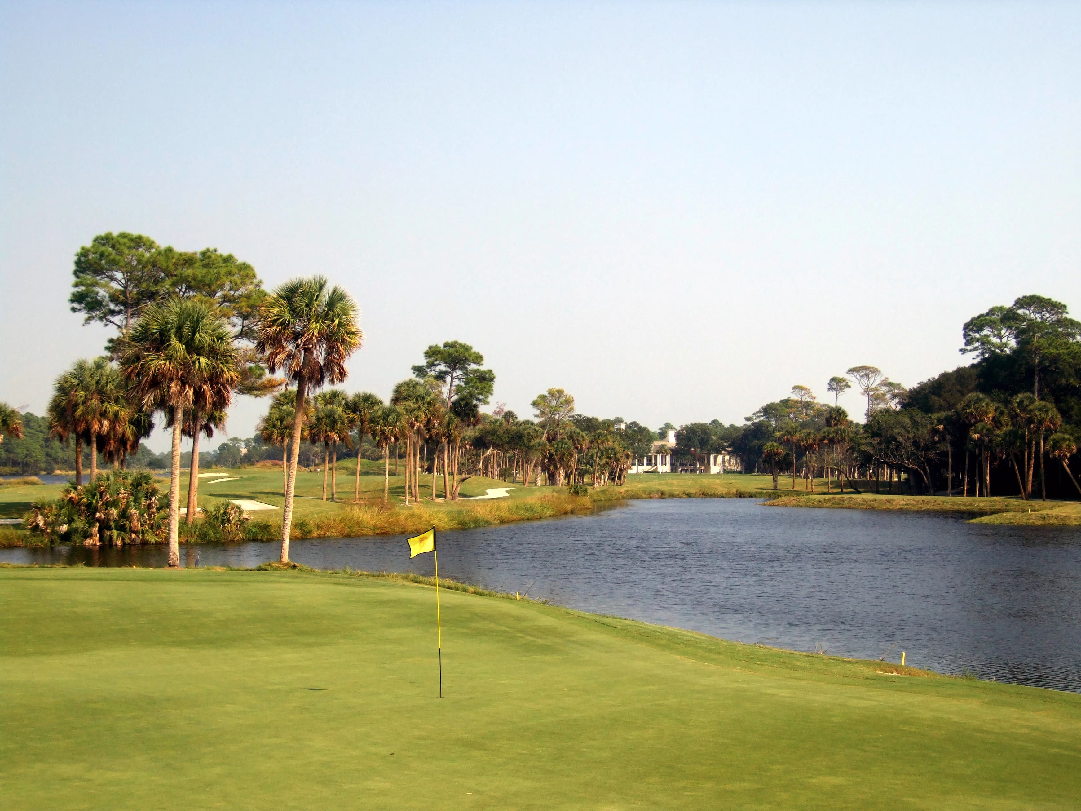 Osprey Point Golf Course in Kiawah Island, South Carolina — resort, 18-hole golf course, designed by Tom Fazio (1988)