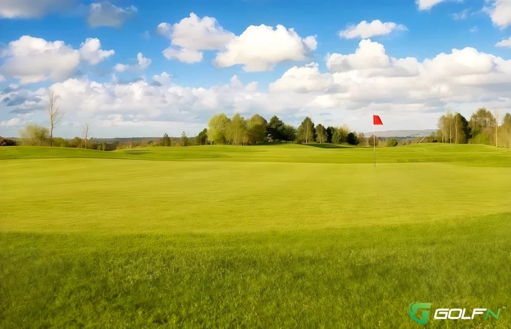 Yellow Loop - Cumberwell Park Golf Club in Bradford-on-Avon, England — semi-private, 36-hole golf course, designed by Adrian Stiff (1994)
