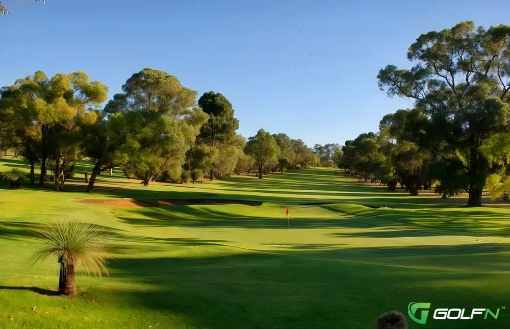 Kwinana Golf Club in Calista, Western Australia β private, 18-hole golf course