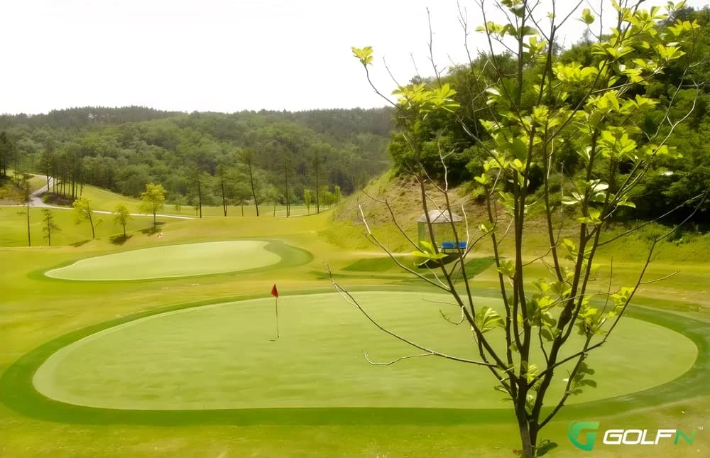 Nuri-Yeongcheon Ophel Golf Club in Yeongcheon, Gyeongsangbugdo — public, 9-hole golf course