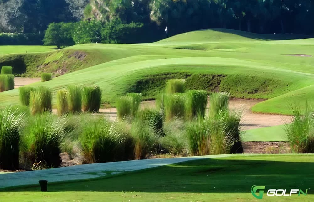 Frenchmans Reserve Country Club in Palm Beach Gardens, Florida — private, 18-hole golf course, designed by Arnold Palmer (2002)