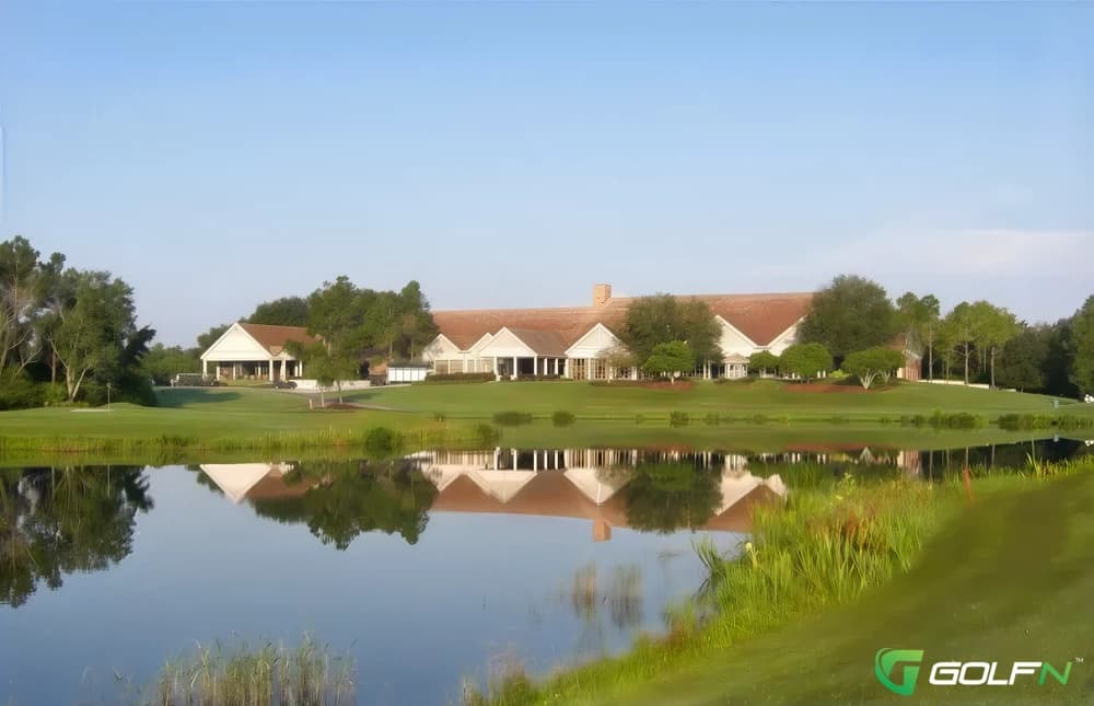 Hunters Green Country Club in Tampa, Florida — private, 18-hole golf course, designed by Tom Fazio (1989)