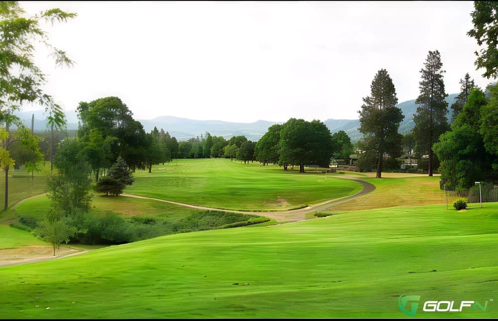 Oak Knoll Golf Course in Ashland, Oregon — public, 18-hole golf course