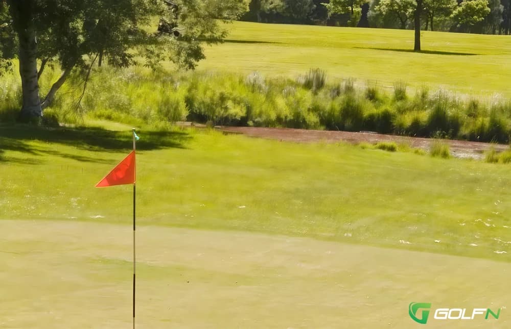 Waiouru Golf Club in Waiouru, Manawatu-Wanganui β public, 18-hole golf course