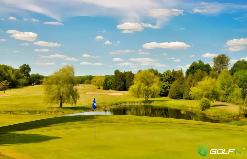 Parcours 2 - Club De Golf Lachute in Lachute, Quebec — public, 36-hole golf course, designed by Howard Watson (1959)