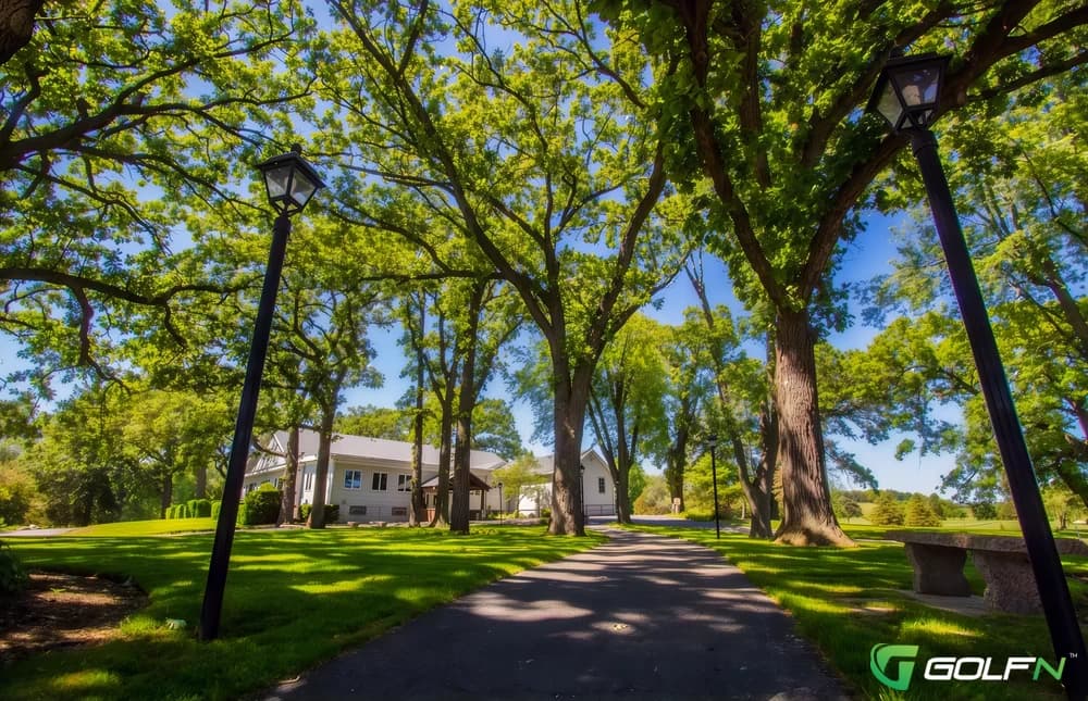 Cary Country Club in Cary, Illinois — public, 18-hole golf course