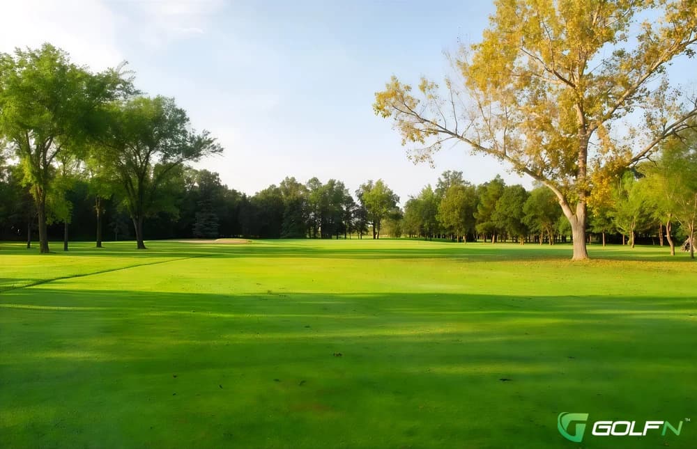 Breezy Bend Country Club in Headingley, Manitoba — private, 18-hole golf course