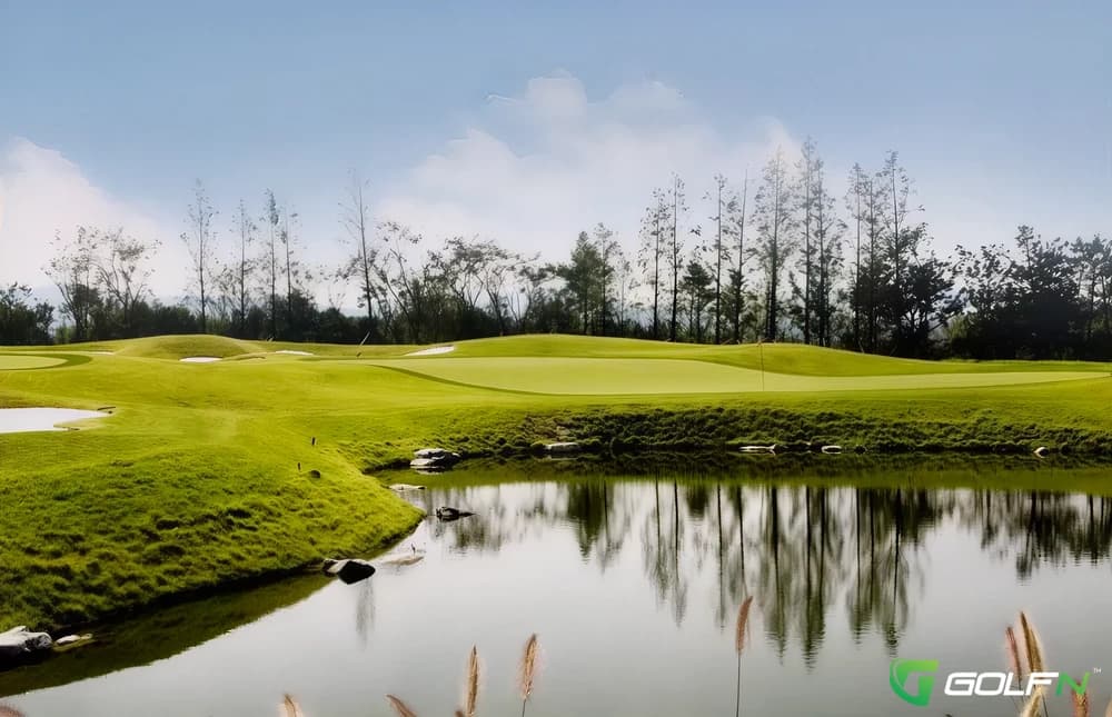 The Ban Golf Club in Icheon-si, Gyeonggido β semi-private, 18-hole golf course