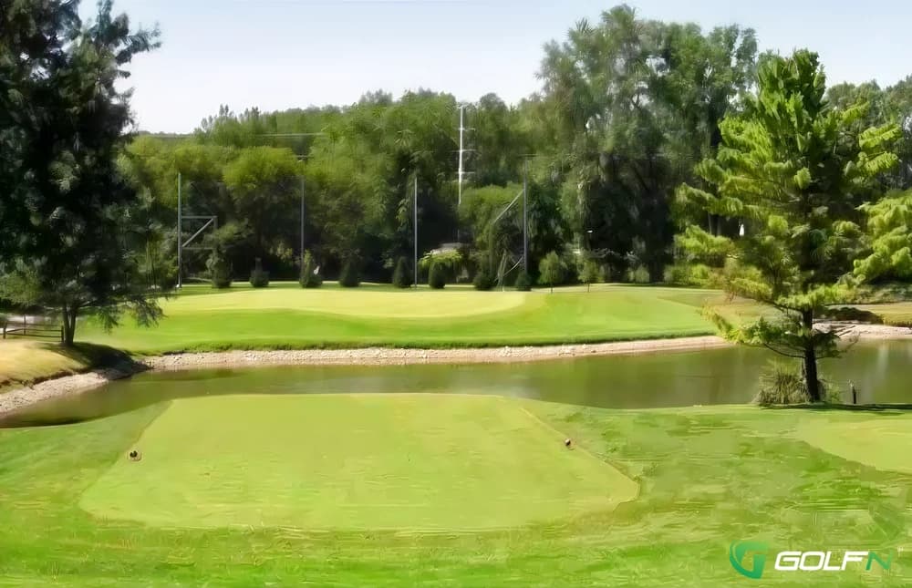 Village Green Golf Course in Green Bay, Wisconsin — public, 9-hole golf course