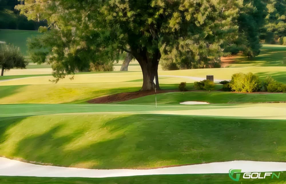 Hendersonville Golf And Country Club in Hendersonville, North Carolina — private, 18-hole golf course, designed by Donald Ross (1933)