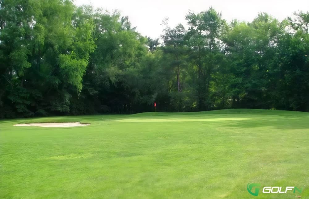 Castle Hills Golf Course in New Castle, Pennsylvania — public, 18-hole golf course