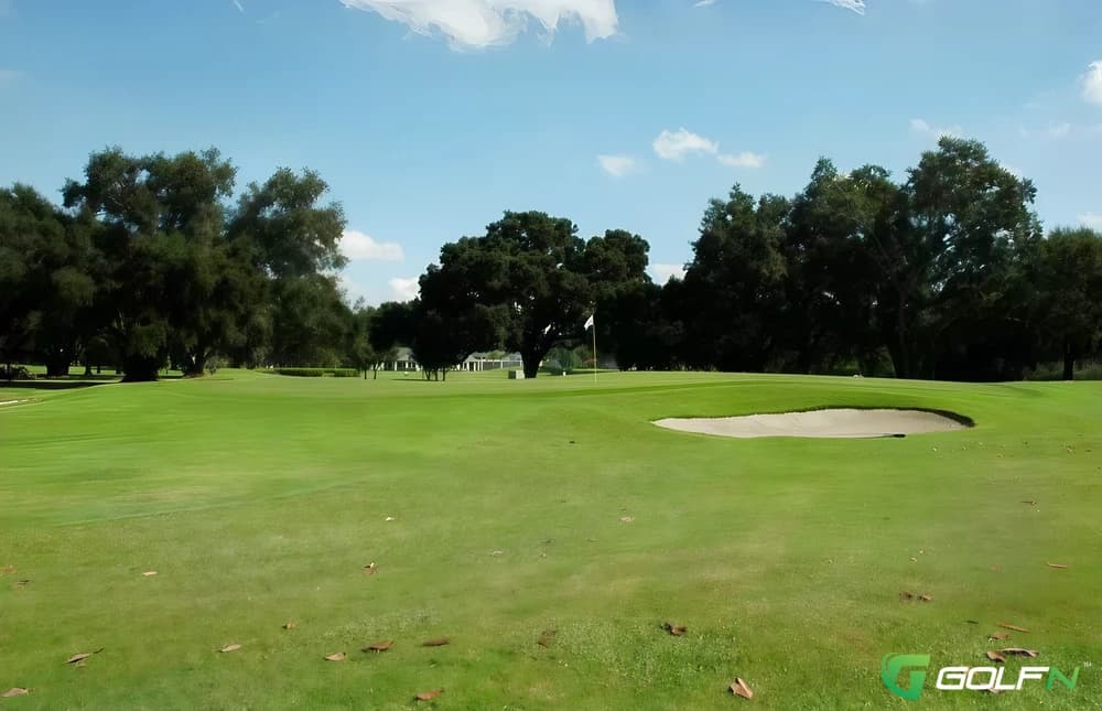Orange Tree Golf Club in Orlando, Florida — private, 18-hole golf course, designed by Joe Lee (1972)