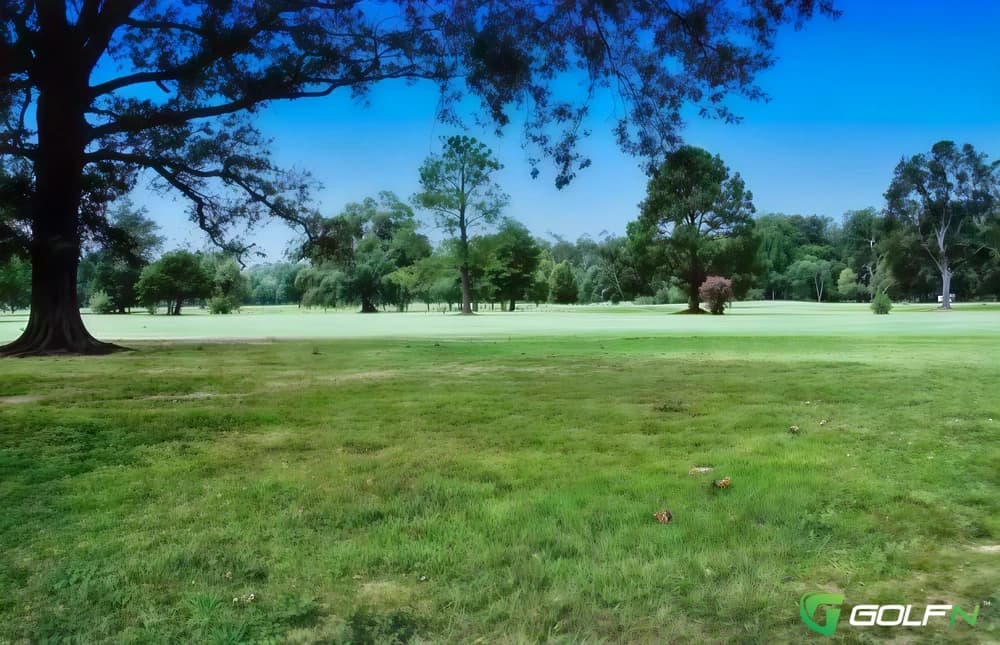 Indian Hills Country Club in Fort Pierce, Florida — public, 18-hole golf course, designed by Herbert Strong (1942)