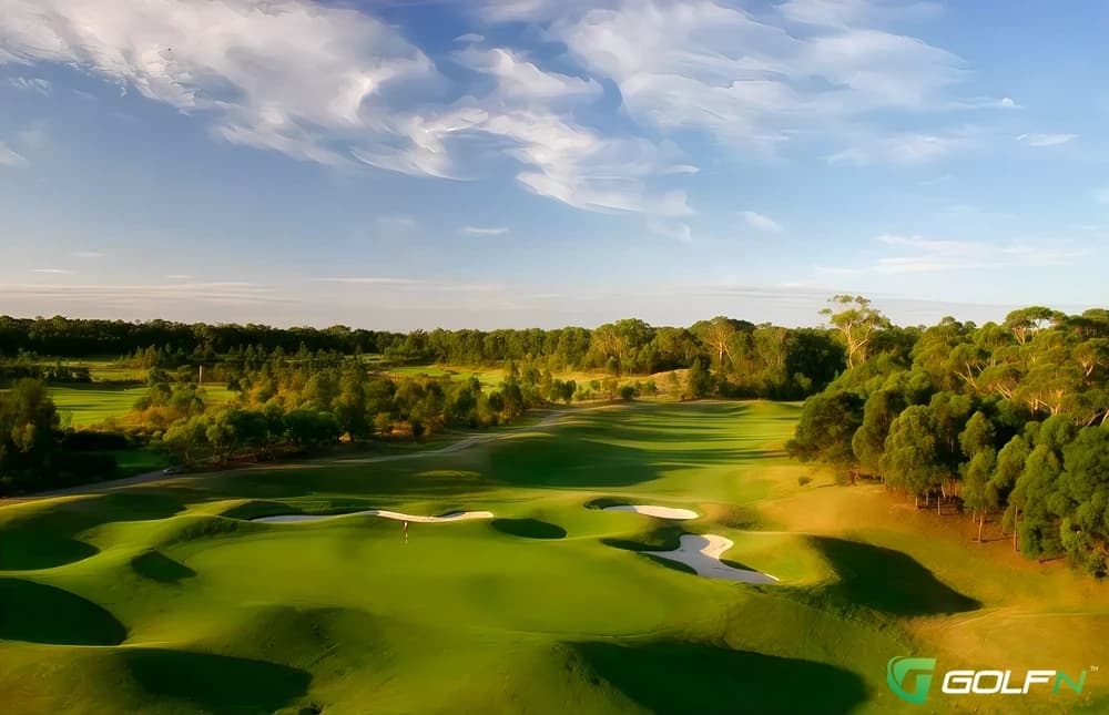 Terrey Hills Golf And Country Club in Terrey Hills, New South Wales — private, 18-hole golf course, designed by Graham Marsh (1994)