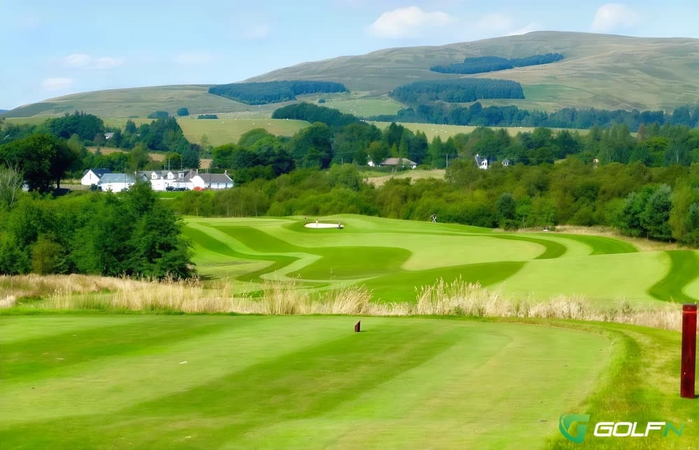 Cowden - Muckhart Golf Club in Dollar , Scotland — private, 9-hole golf course
