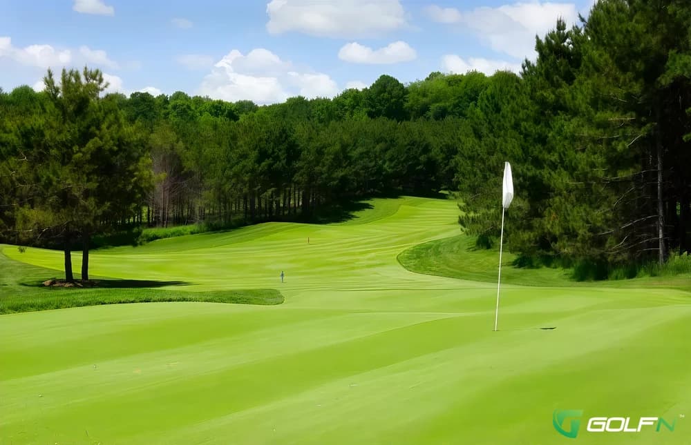 Legacy Pines Golf And Country Club in Caledon, Ontario — private, 9-hole golf course