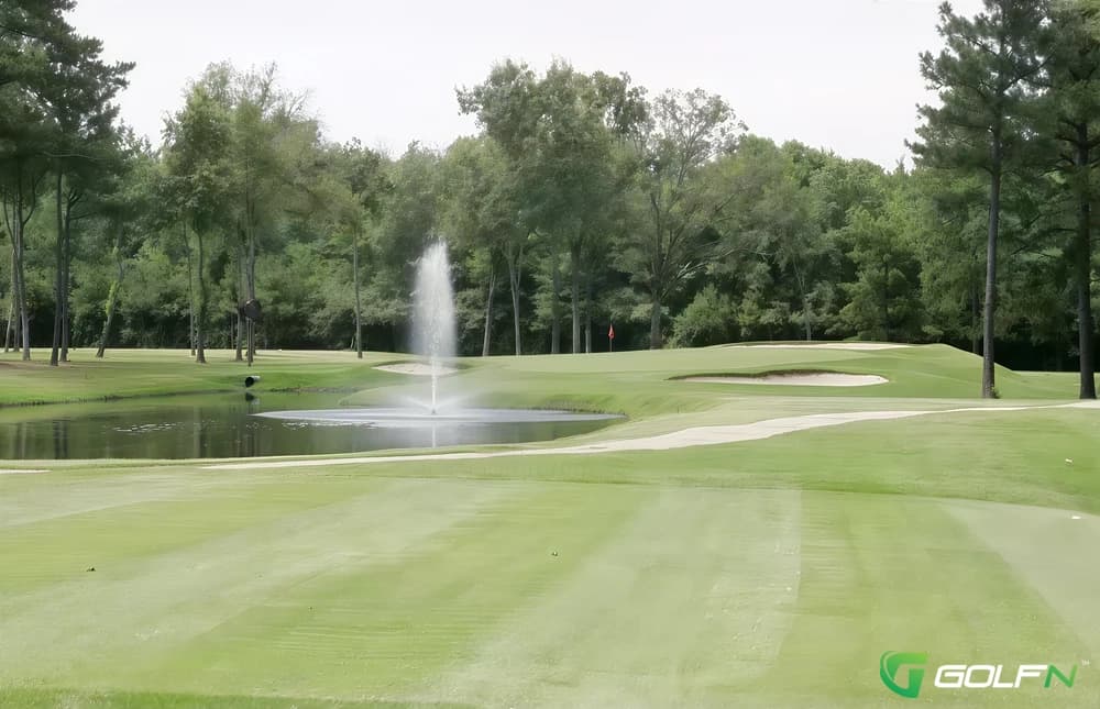 Eagle Hill Golf & Athletic Club in Little Rock, Arkansas — private, 18-hole golf course, designed by Lyndy Lindsey (1997)