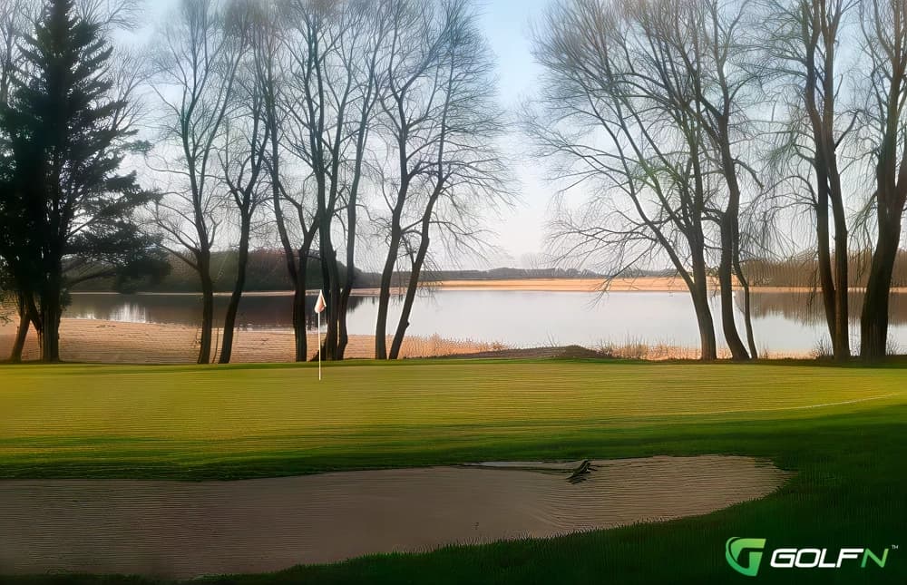 Waseca Lakeside Golf Club in Waseca, Minnesota — semi-private, 18-hole golf course