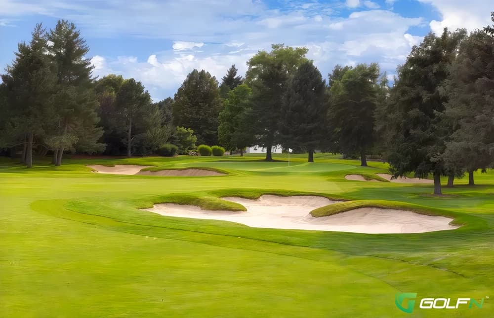 Par 3-Columbine Country Club in Columbine Valley, Colorado — 9-hole golf course, designed by Henry Hughes (1955)