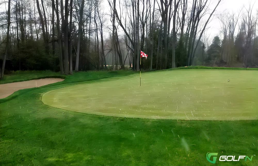 Pines Of Georgina Golf Course in Pefferlaw, Ontario — semi-private, 18-hole golf course