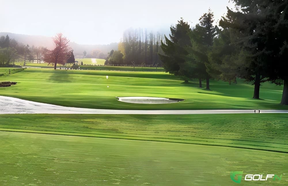 Snoqualmie Falls Golf Course in Fall City, Washington — public, 18-hole golf course, designed by Emmitt Jackson