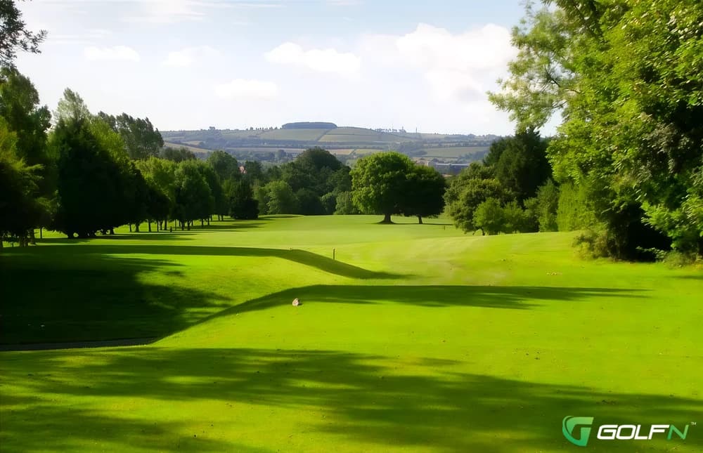 Ardee Golf Club in Ardee, Louth โ public, 18-hole golf course, designed by Eddie Hackett (1984)