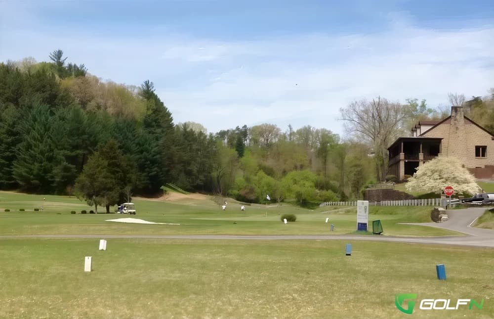 Paintsville Country Club in Paintsville, Kentucky — public, 18-hole golf course, designed by Paul B. Hall