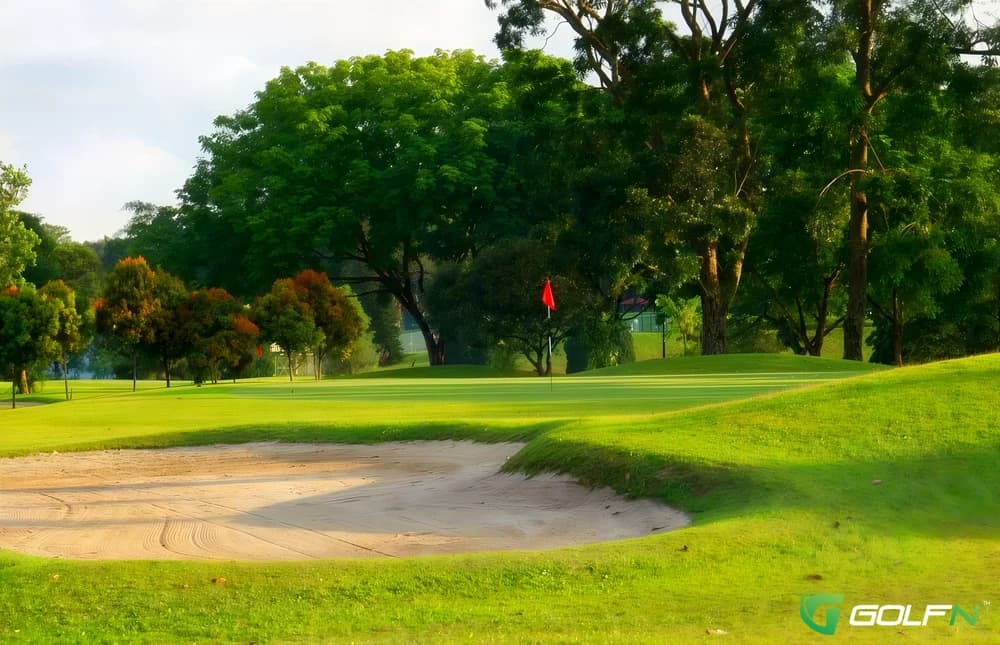 Halla Greens Executive Golf Course in Chanhassen, Minnesota — public, 9-hole golf course