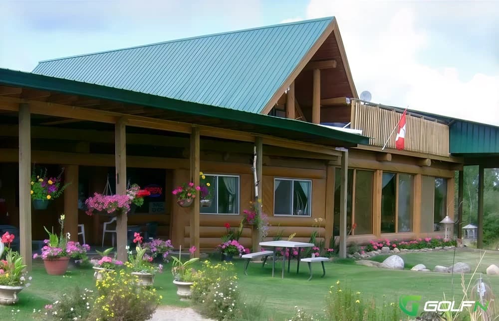 Big Tee Golf Resort Rv Park And Motel in Breton, Alberta — resort, 9-hole golf course
