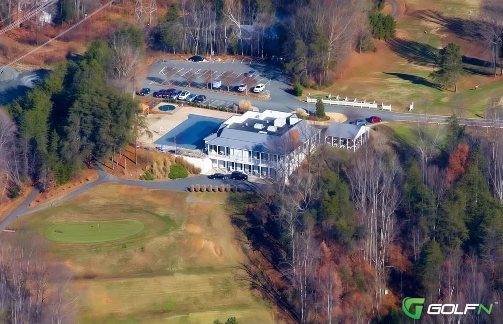 Aquia Harbour Golf & Country Club in Stafford, Virginia — public, 18-hole golf course, designed by Bob Lohmann