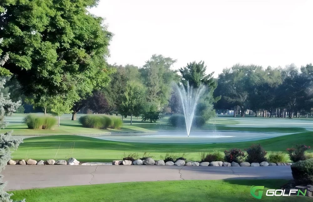 Morris Park Country Club in South Bend, Indiana — private, 18-hole golf course, designed by Bob Dustin (1923)