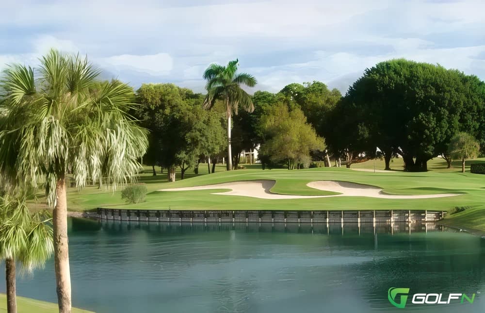 Via Mizner Golf & Country Club in Boca Raton, Florida — private, 18-hole golf course, designed by Bruce Devlin (1972)