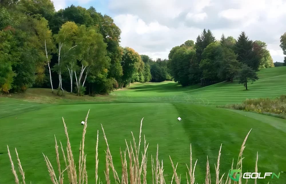 Highlands - Pheasant Run Golf Club in Sharon, Ontario — semi-private, 27-hole golf course, designed by Rene Muylaert (1981)