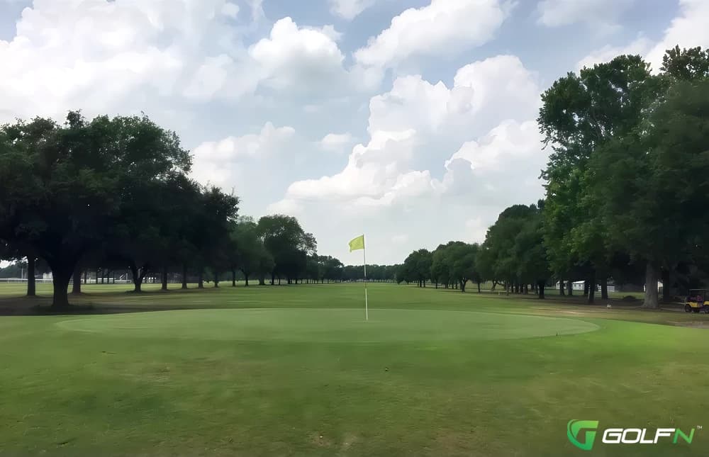 Hallettsville Municipal Golf Course in Hallettsville, Texas — public, 18-hole golf course
