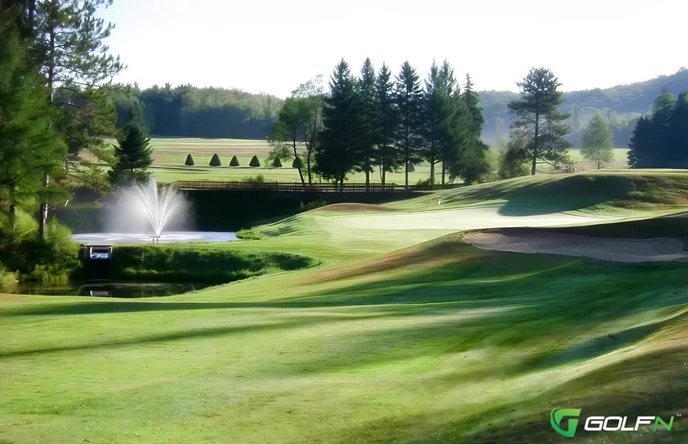 Craig Wood Golf & Country Club in Lake Placid, New York — public, 18-hole golf course, designed by Seymour Dunn