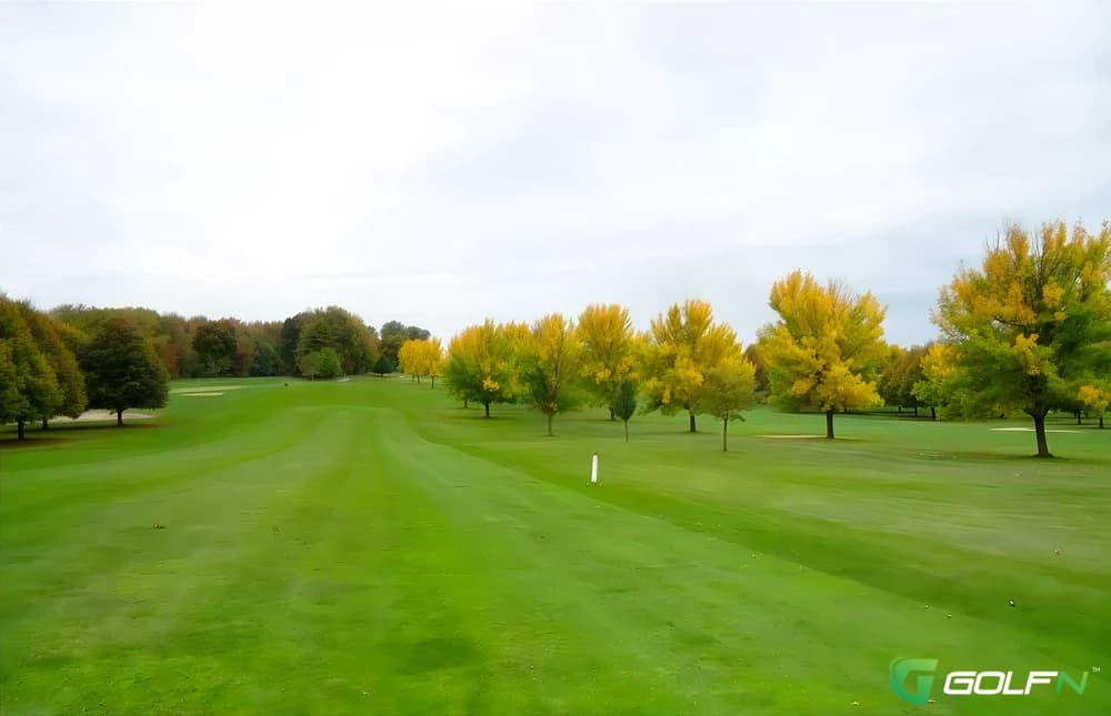 Prairie Creek Golf Course in Dewitt, Michigan — public, 18-hole golf course, designed by John F. Robinson (1972)