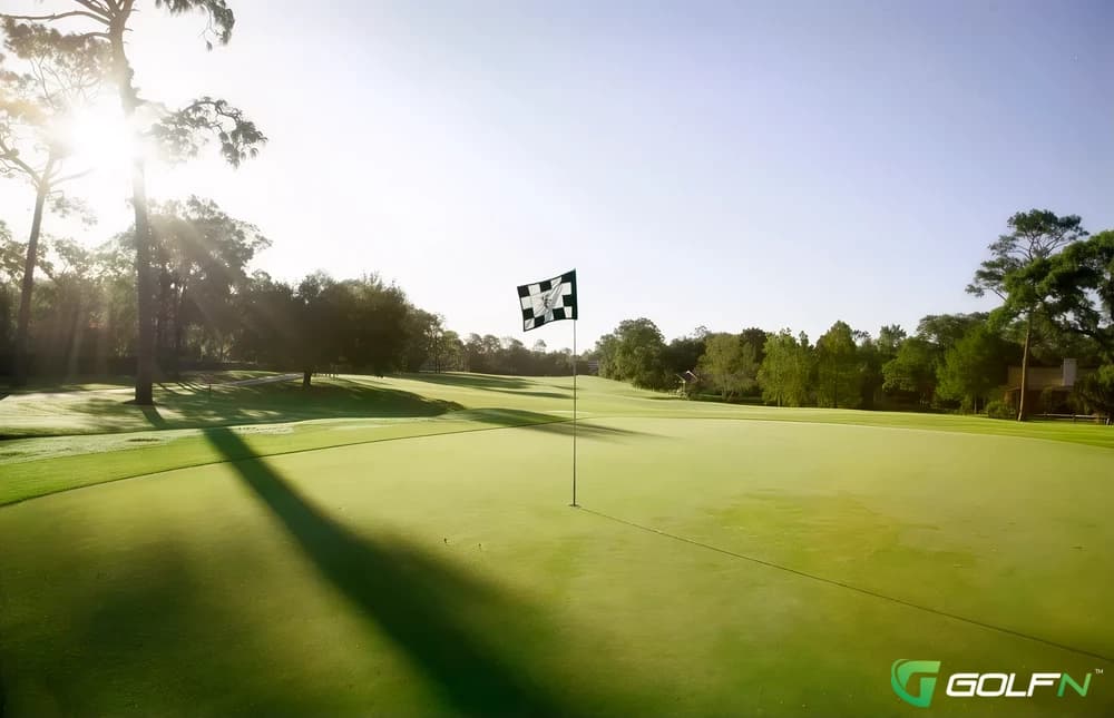 Deerwood Country Club in Jacksonville, Florida — private, 18-hole golf course, designed by George Cobb (1960)