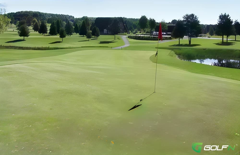 Hickory Hills Golf Course in Eau Claire, Wisconsin — public, 18-hole golf course, designed by Steven Johnson