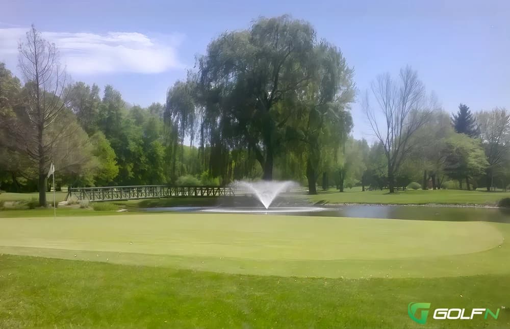 Cleburne Golf Links in Cleburne, Texas — public, 18-hole golf course, designed by Bob Lohmann