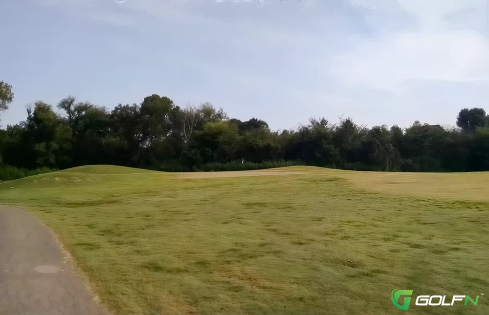 Meadow - Olde Oaks Golf Club in Haughton, Louisiana — public, 27-hole golf course, designed by Hal Sutton (2001)