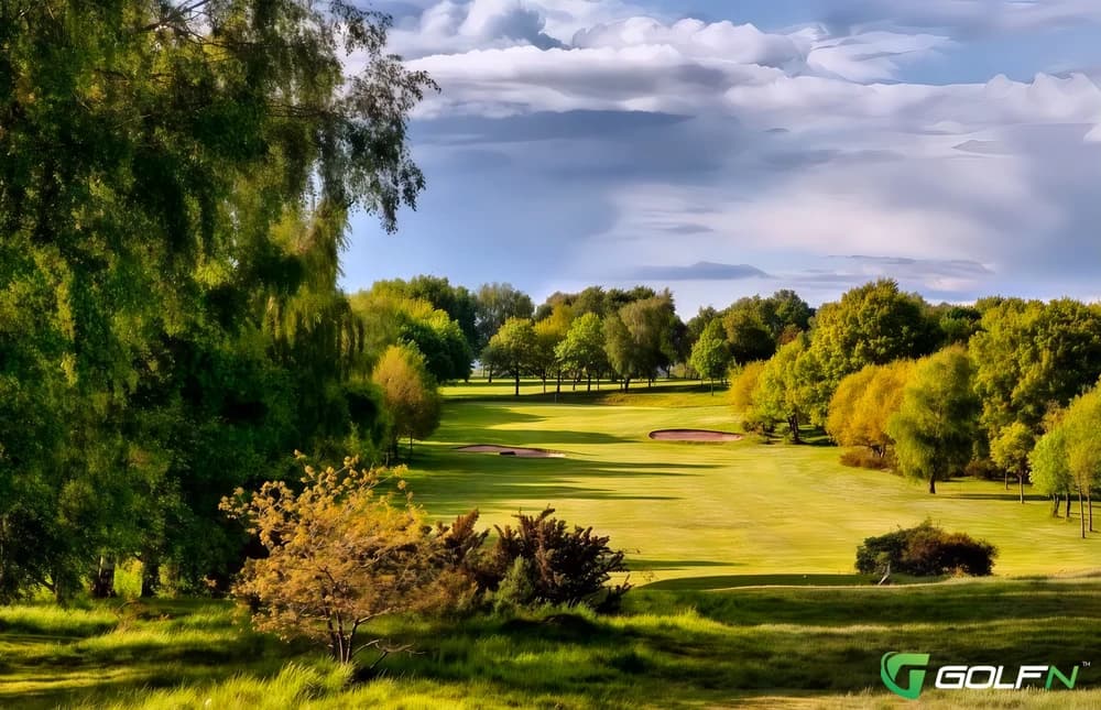 Bulwell Forest Golf Club in Nottingham, England — 18-hole golf course, designed by Tom Dunn