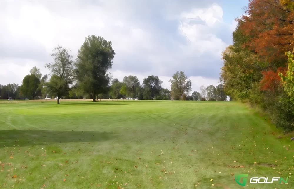 Executive - Bushwood Golf Club in Markham, Ontario — public, 27-hole golf course, designed by Arthur Latchman (1961)