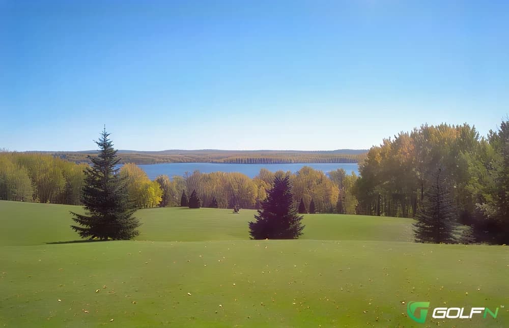 Witney Lakes Golf Club in Witney, England — resort, 18-hole golf course