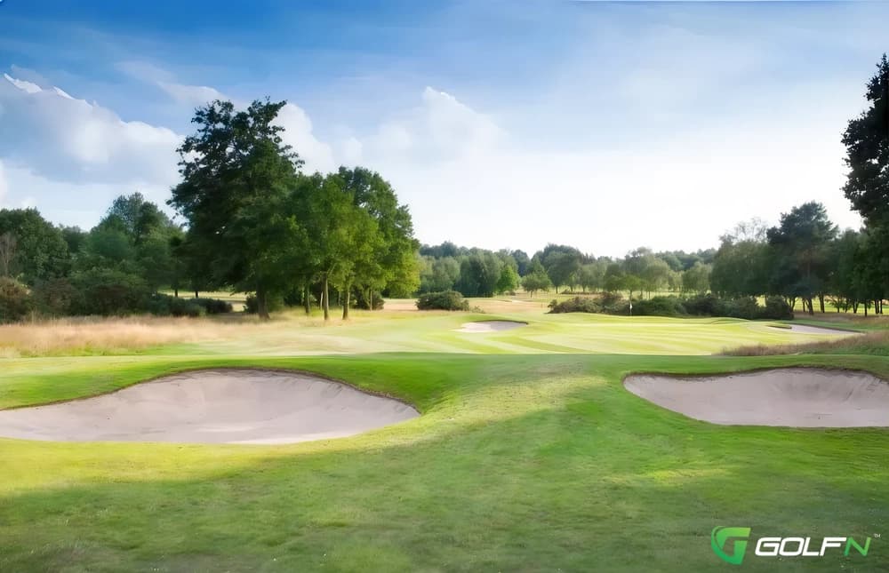 Longcliffe Golf Club in Loughborough, England — private, 18-hole golf course