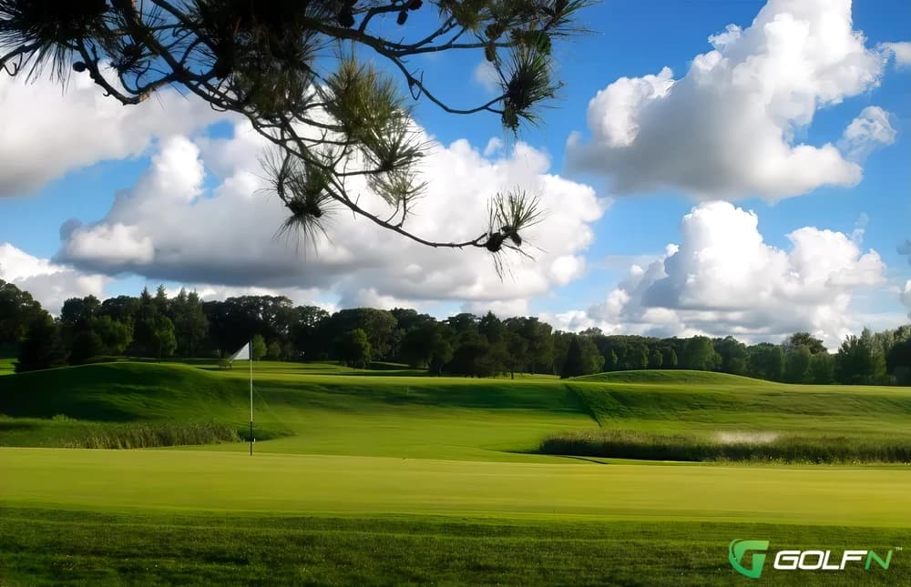 Koronis Hills Golf Club in Paynesville, Minnesota — semi-private, 18-hole golf course