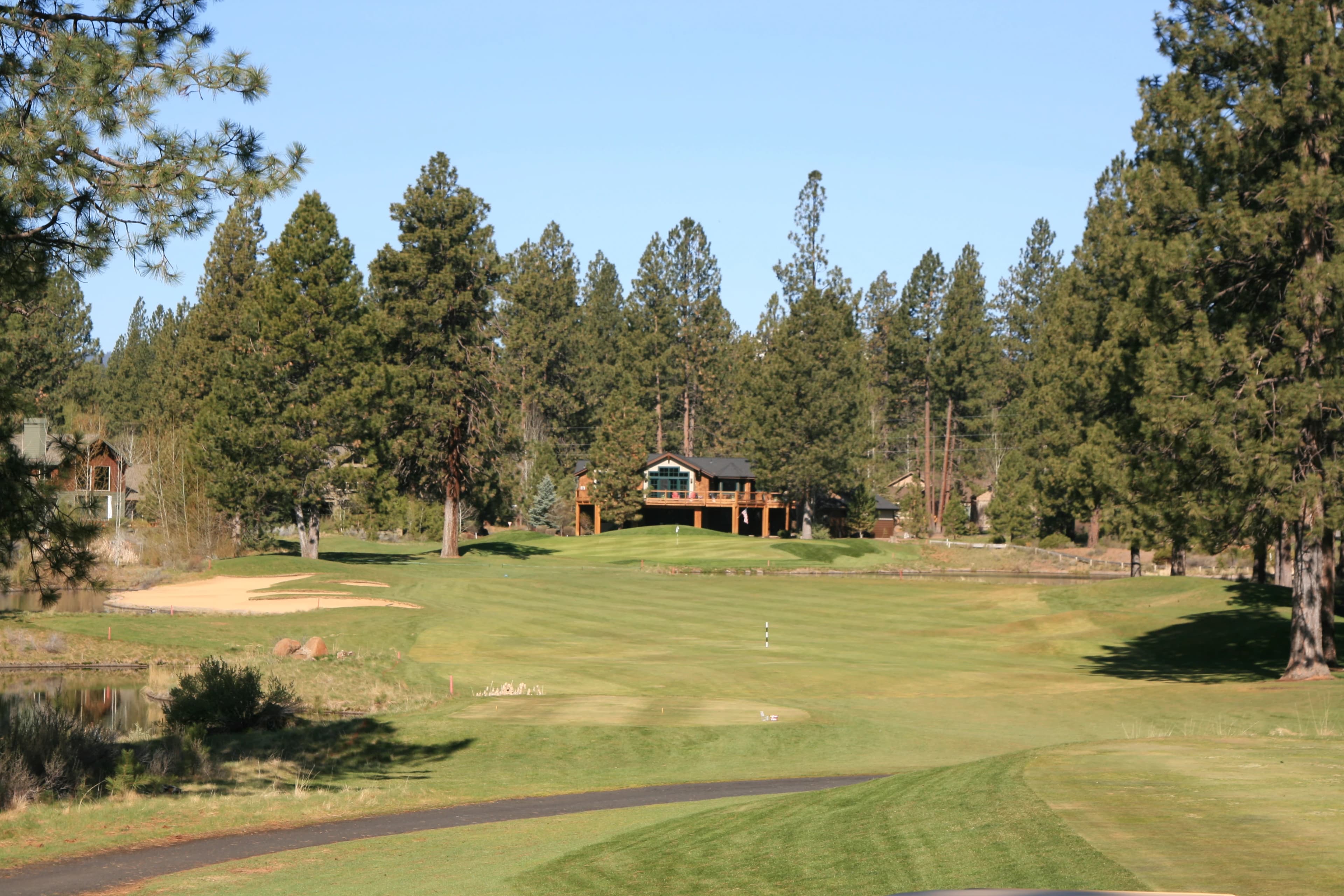 Widgi Creek Golf Club in Bend, Oregon — public, 18-hole golf course, designed by Robert Muir Graves