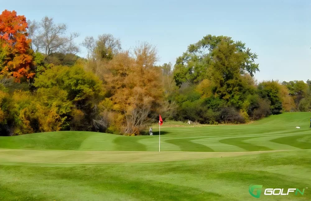 Glen Oaks Golf Course in Farmington Hills, Michigan — public, 18-hole golf course, designed by Bruce Matthews III